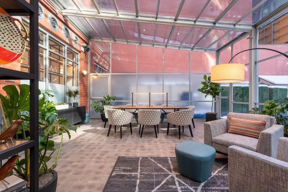Voco Times Square South New York By Ihg Hotel Exterior photo