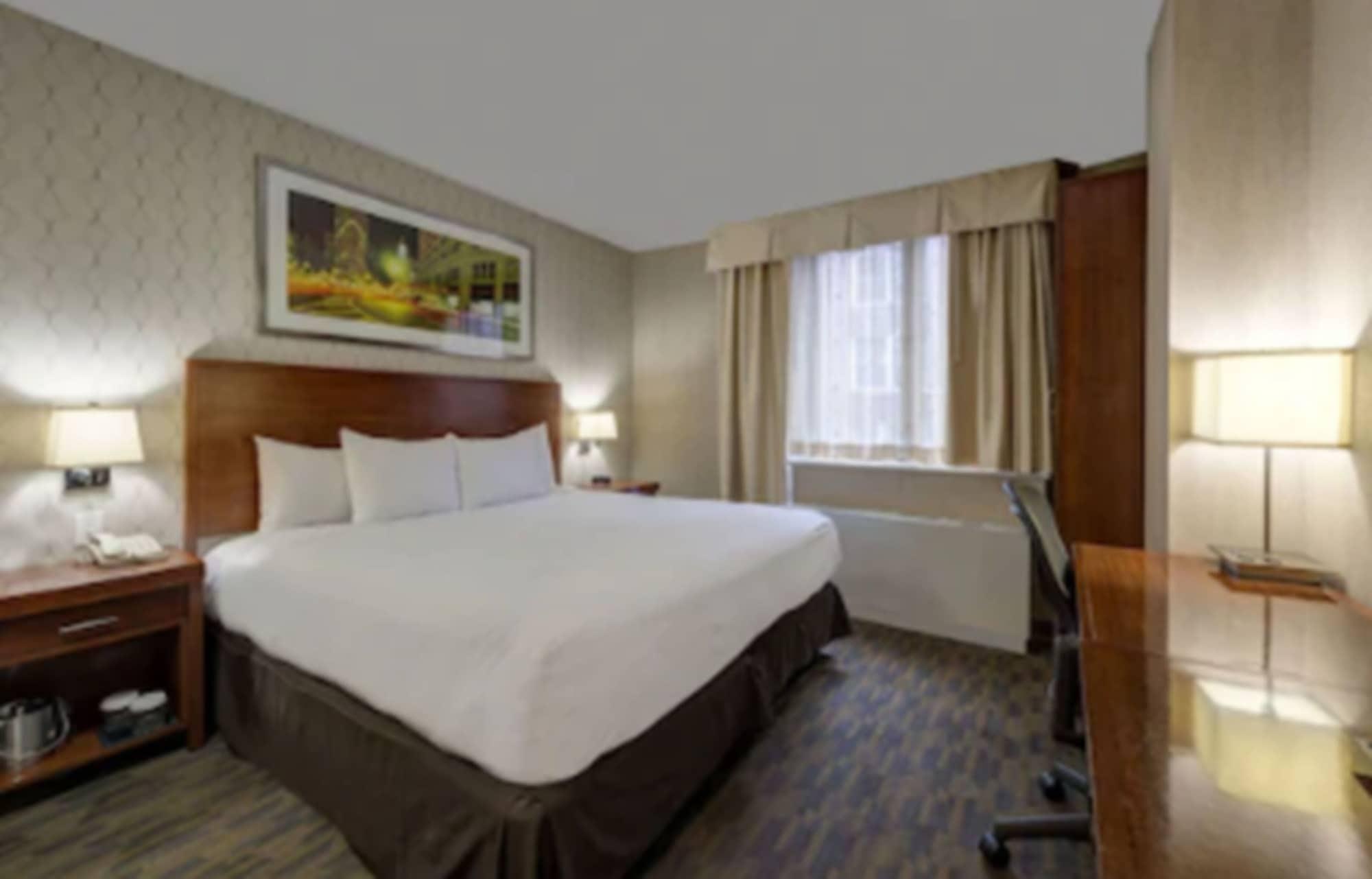 Voco Times Square South New York By Ihg Hotel Exterior photo