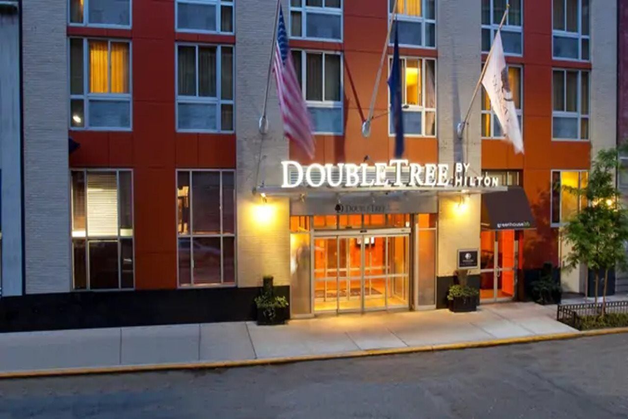 Voco Times Square South New York By Ihg Hotel Exterior photo