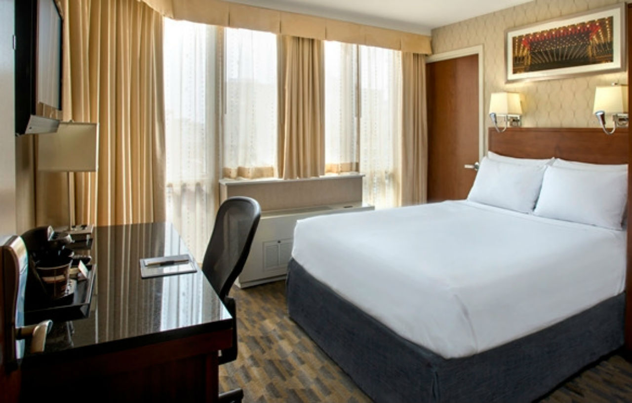 Voco Times Square South New York By Ihg Hotel Exterior photo